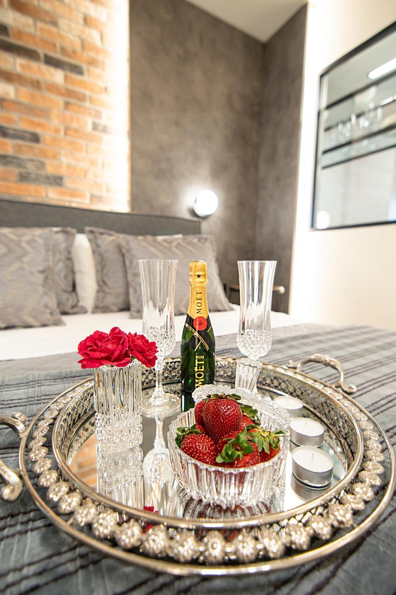 Almasi Luxury Suites Marquise Александруполис Екстериор снимка